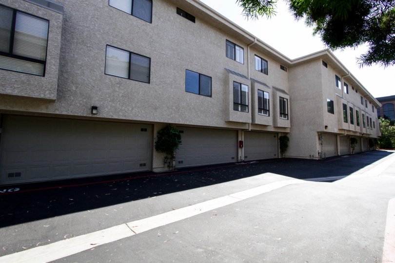 Oak Pointe Condos, Lofts & Townhomes For Sale Oak Pointe Real Estate