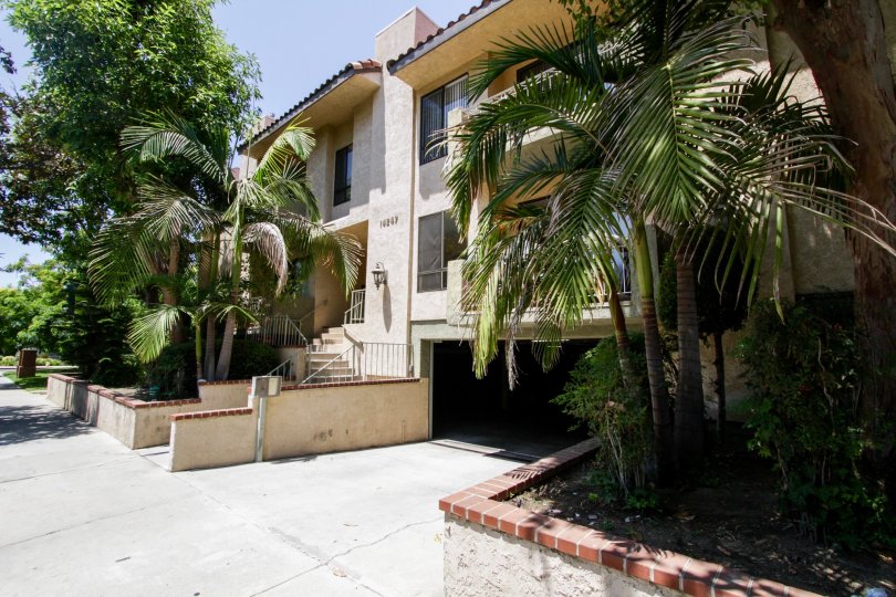 Riverside Villa Condos, Lofts & Townhomes For Sale Riverside Villa