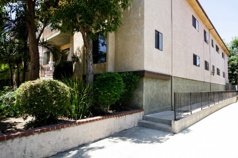 Riverside Villa Condos, Lofts & Townhomes For Sale Riverside Villa