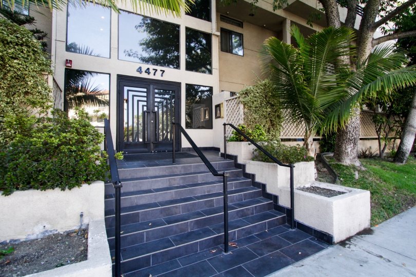 Woodman Villas Condos, Lofts & Townhomes For Sale Woodman Villas Real