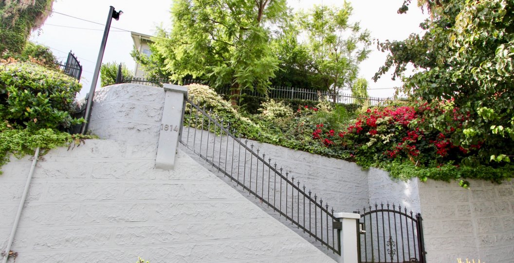 Montrose Lakeside Condos Condos, Lofts & Townhomes For Sale Montrose