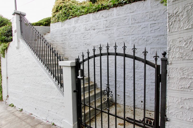 Montrose Lakeside Condos Condos, Lofts & Townhomes For Sale Montrose Lakeside Condos Real