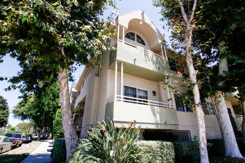 11485 Moorpark St Condos, Lofts & Townhomes For Sale 11485 Moorpark