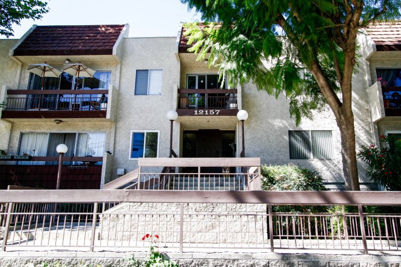 12157 Moorpark St Condos, Lofts & Townhomes For Sale 12157 Moorpark