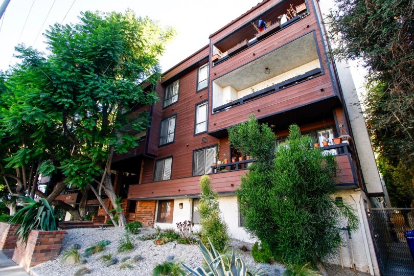 4425 Whitsett Ave Condos, Lofts & Townhomes For Sale 4425 Whitsett