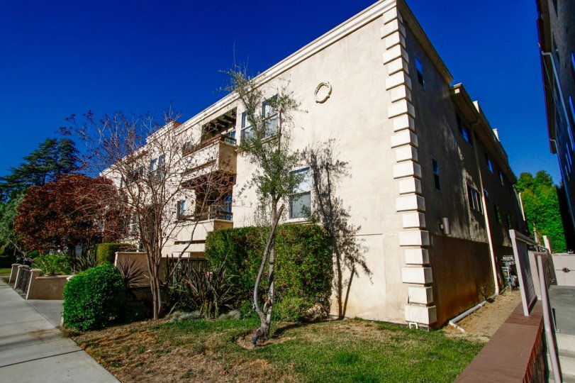 4466 Coldwater Canyon Ave Condos, Lofts & Townhomes For Sale 4466