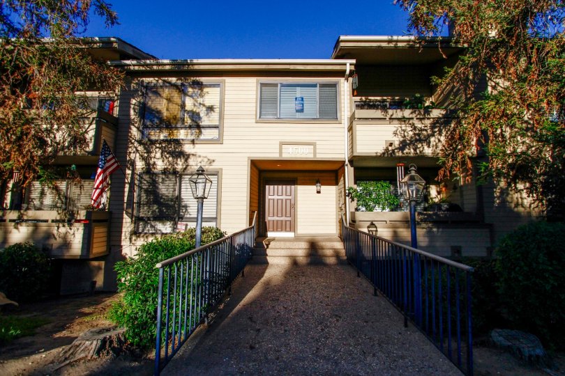 4500 Whitsett Ave Condos, Lofts & Townhomes For Sale 4500 Whitsett