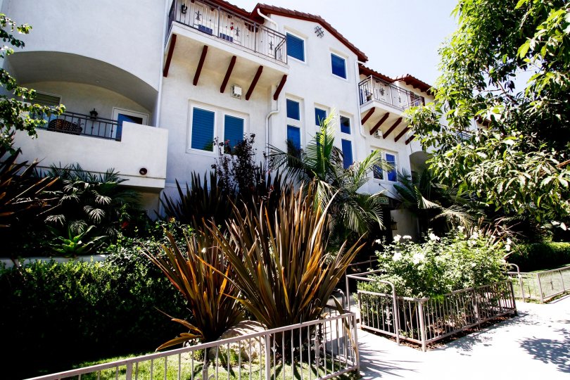 Colfax Villas Condos, Lofts & Townhomes For Sale Colfax Villas Real