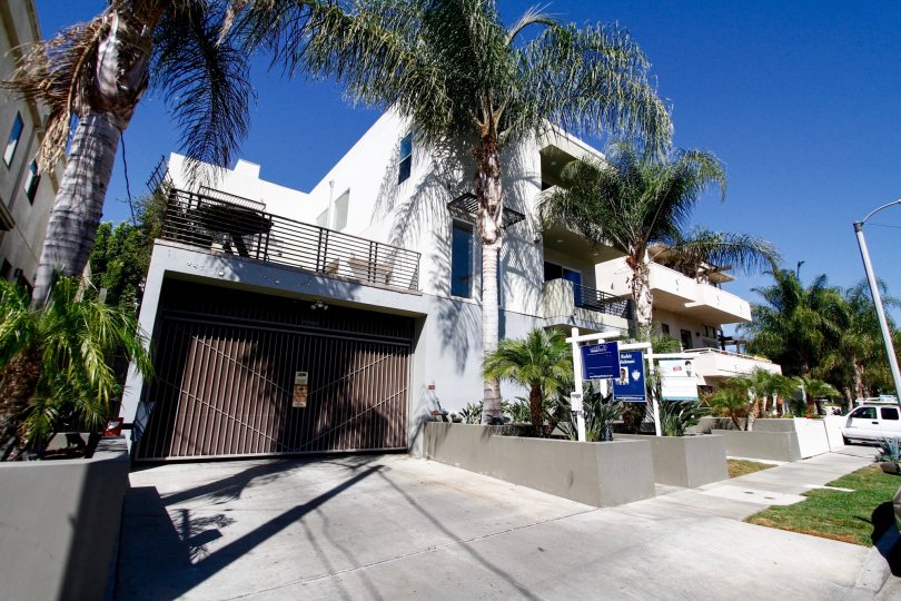 Laurelwood Villas Condos, Lofts & Townhomes For Sale Laurelwood