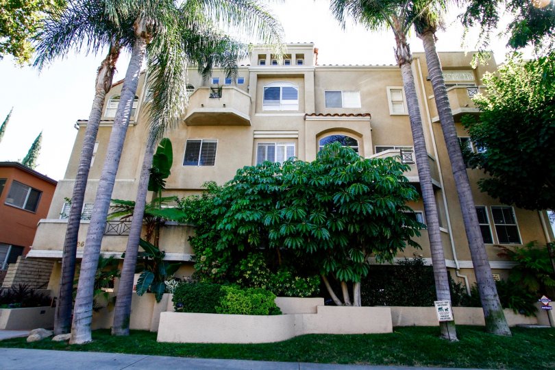 Studio City Classic Condos, Lofts & Townhomes For Sale Studio City