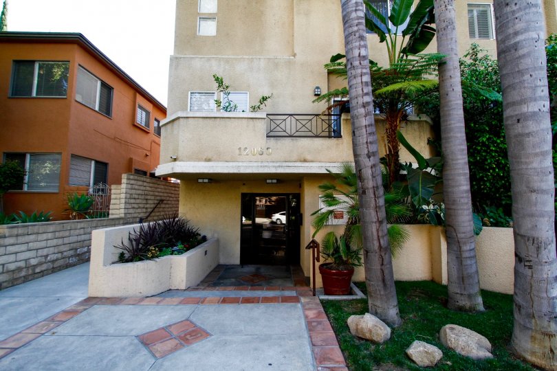 Studio City Classic Condos, Lofts & Townhomes For Sale Studio City