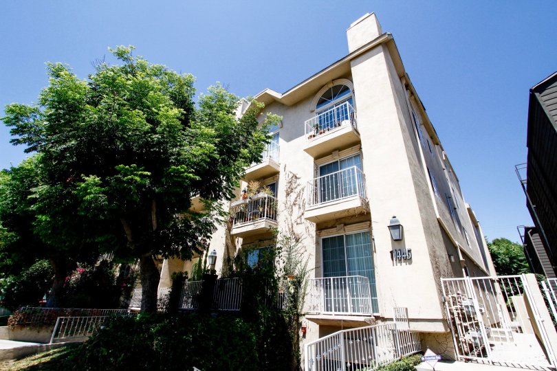 Villas at Moorpark Condos, Lofts & Townhomes For Sale Villas at Moorpark Real Estate Villas