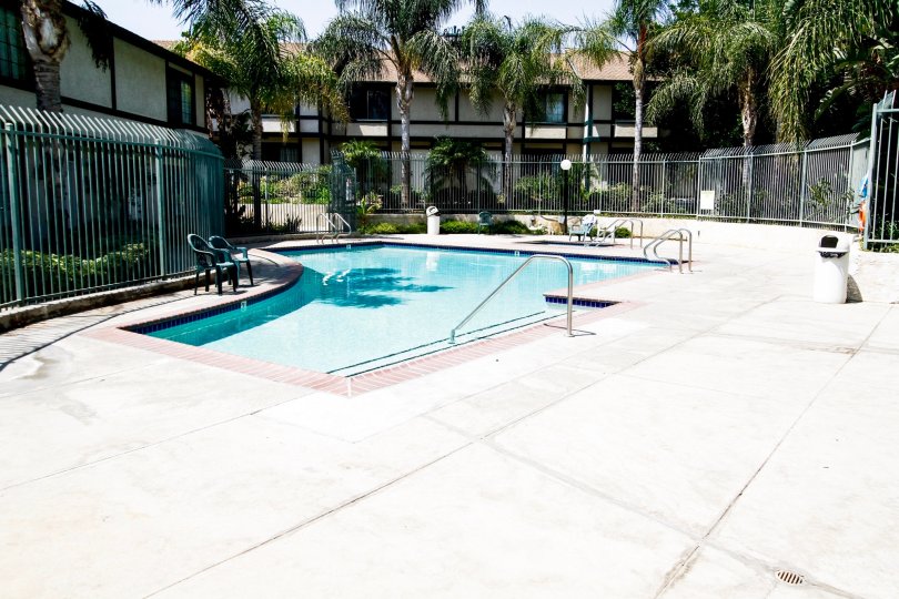 Glenoaks Gardens Condos, Lofts & Townhomes For Sale Glenoaks Gardens