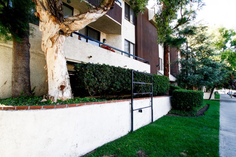 Reseda Victory Condos, Lofts & Townhomes For Sale Reseda Victory Real