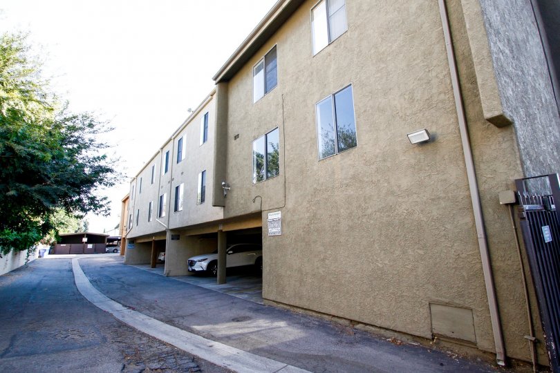 Tarzana Millpond Condos, Lofts & Townhomes For Sale Tarzana Millpond