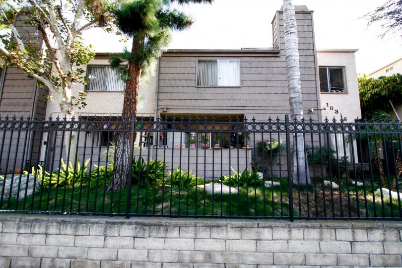 Tarzana Millpond Condos, Lofts & Townhomes For Sale Tarzana Millpond