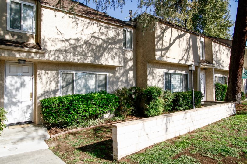 Tarzana Oaks Condos, Lofts & Townhomes For Sale Tarzana Oaks Real