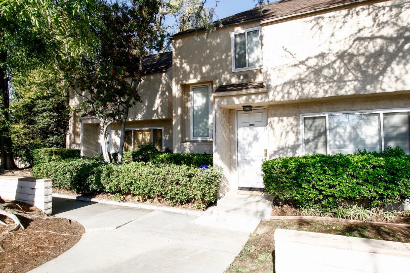 Tarzana Oaks Condos, Lofts & Townhomes For Sale Tarzana Oaks Real