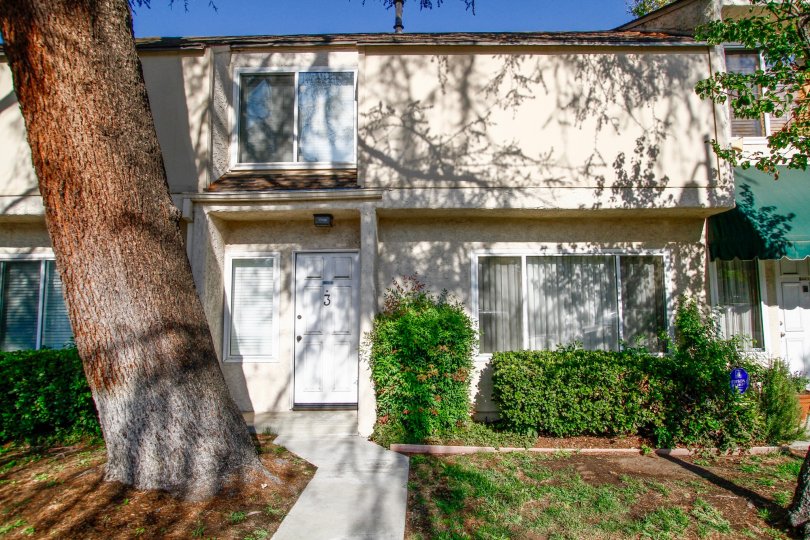 Tarzana Oaks Condos, Lofts & Townhomes For Sale Tarzana Oaks Real