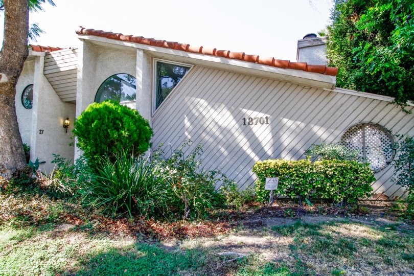 Tarzana Strawberry Villas Condos, Lofts & Townhomes For Sale Tarzana