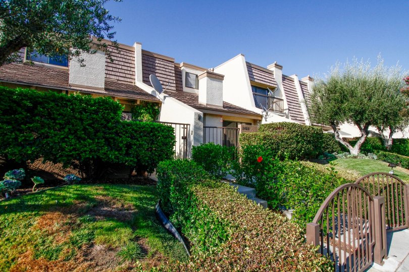 Tarzana Villas North Condos, Lofts & Townhomes For Sale Tarzana