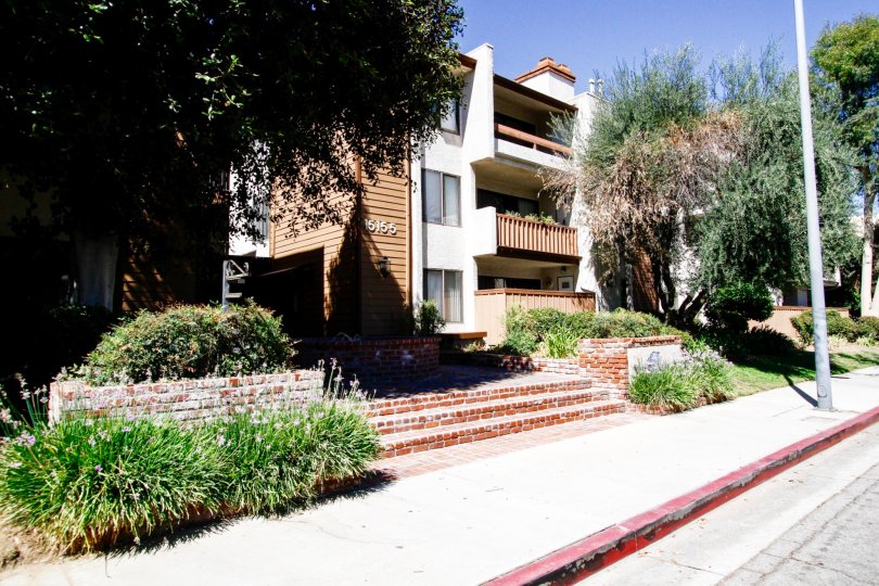Valley Oaks II Condos, Lofts & Townhomes For Sale Valley Oaks II Real