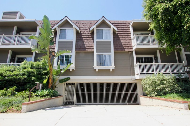 Barry Avenue Vistas Condos, Lofts & Townhomes For Sale Barry Avenue