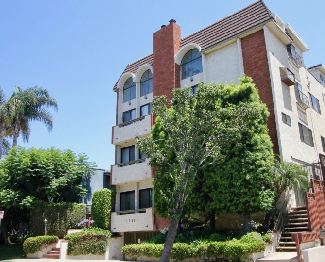 Chateau West Condos, Lofts & Townhomes For Sale Chateau West Real