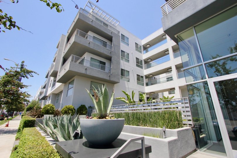 St Johns Wood Condos, Lofts & Townhomes For Sale St Johns Wood Real