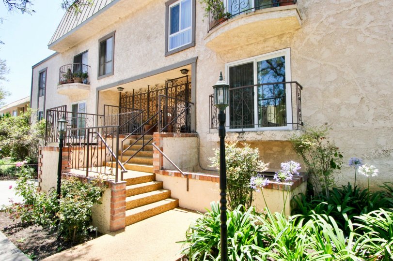 1827 Greenfield Condos, Lofts & Townhomes For Sale 1827 Greenfield Real Estate 1827