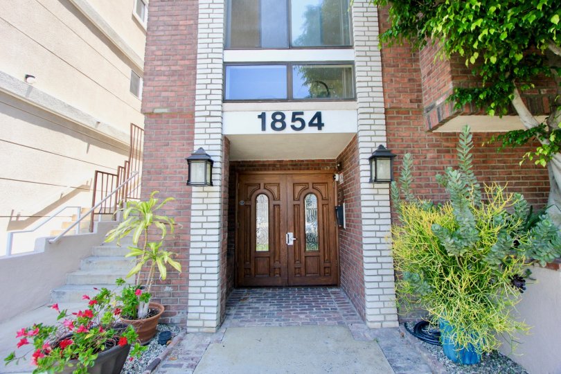 Beverly Glen Villas Condos, Lofts & Townhomes For Sale Beverly Glen Villas Real Estate