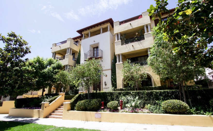 Tuscany Villas Condos, Lofts & Townhomes For Sale Tuscany Villas Real