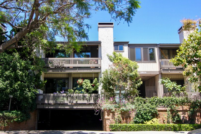 Woodvale Village Condos, Lofts & Townhomes For Sale Woodvale Village