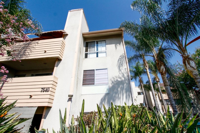 Condo For Sale In Winnetka Ca