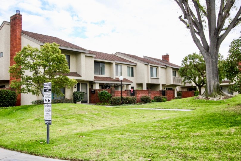 Sherwood Village Condos, Lofts & Townhomes For Sale Sherwood Village