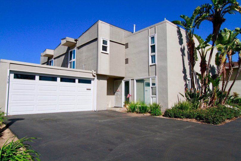 Newport Riviera Condos, Lofts & Townhomes For Sale Newport Riviera