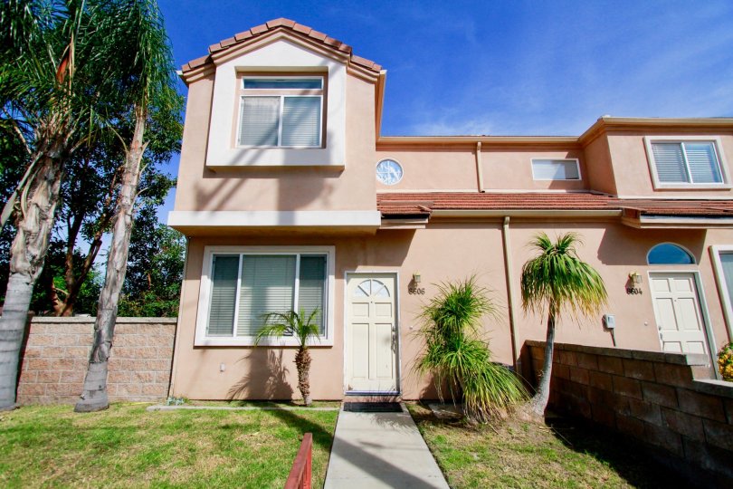 Belmont Grace Condos, Lofts & Townhomes For Sale Belmont Grace Real