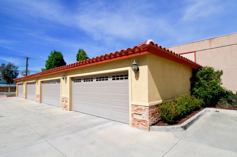 Lourdes Court Condos, Lofts & Townhomes For Sale Lourdes Court Real