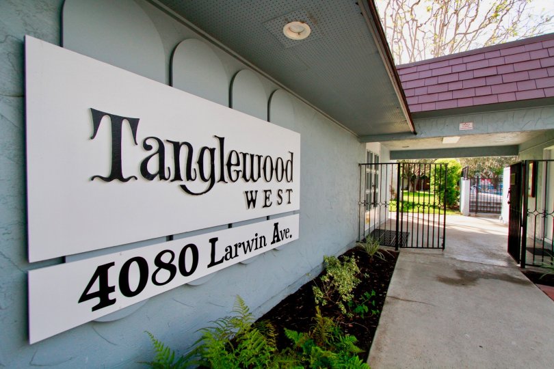 Tanglewood West Condos, Lofts & Townhomes For Sale Tanglewood West