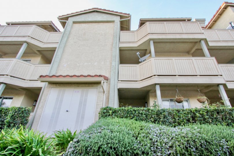 Ritz Pointe Condos, Lofts & Townhomes For Sale Ritz Pointe Real