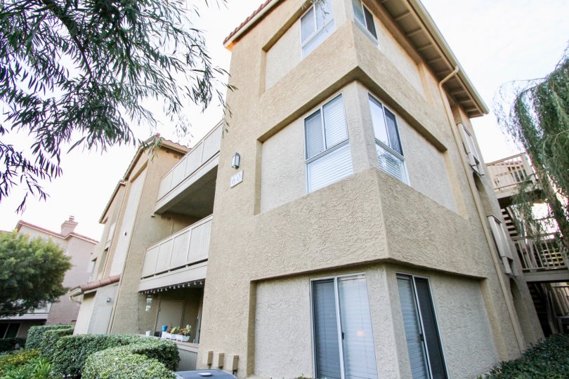 Ritz Pointe Condos, Lofts & Townhomes For Sale Ritz Pointe Real