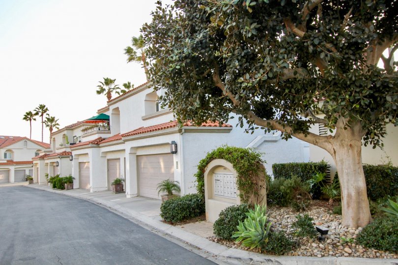 Tennis Villas Condos, Lofts & Townhomes For Sale Tennis Villas Real