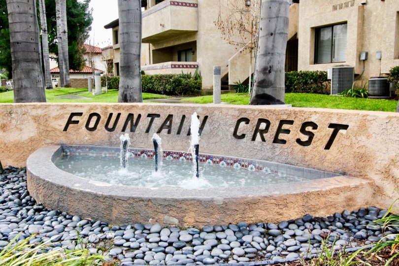 Fountain Crest Condos, Lofts & Townhomes For Sale Fountain Crest Real