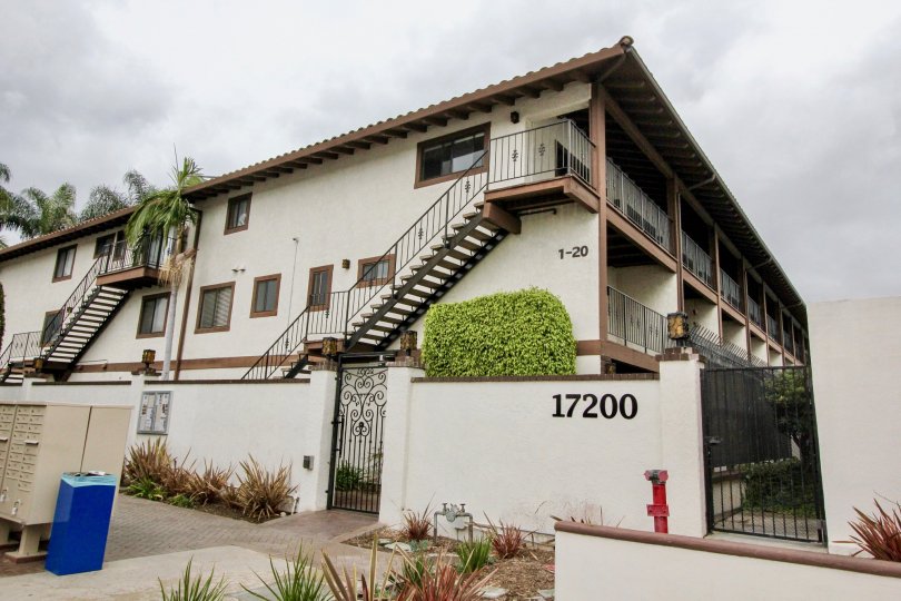 Los Caballeros Condos, Lofts & Townhomes For Sale Los Caballeros Real Estate Los Caballeros