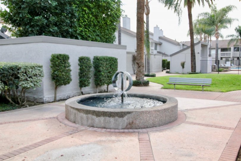 Chapman Villas Condos, Lofts & Townhomes For Sale Chapman Villas Real