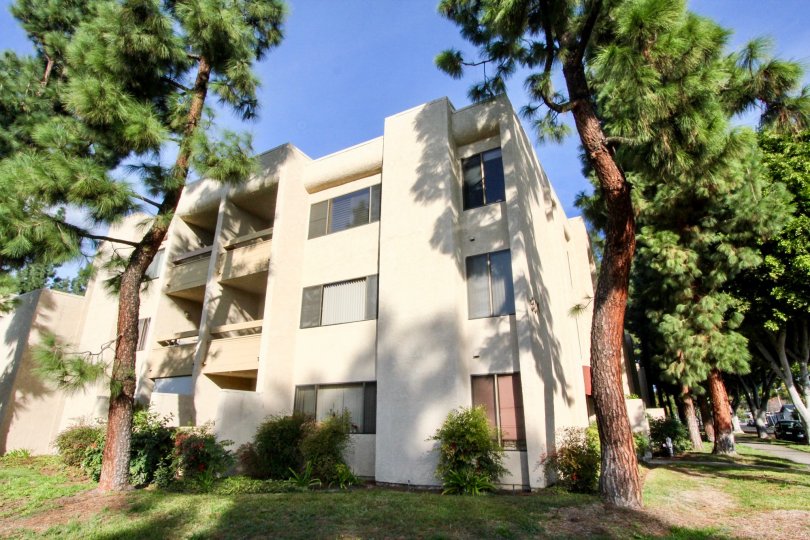 Fullerton Fountains Condos, Lofts & Townhomes For Sale Fullerton