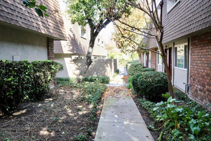 Monarch Manor Condos, Lofts & Townhomes For Sale Monarch Manor Real