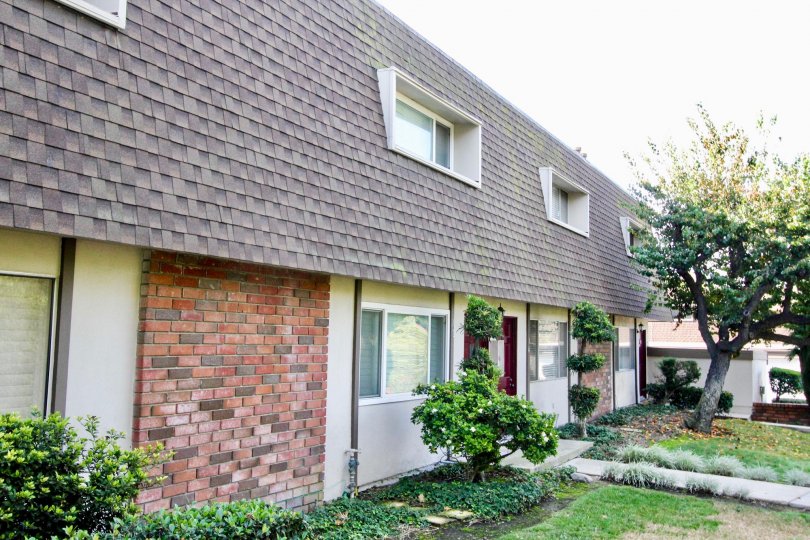 Monarch Manor Condos, Lofts & Townhomes For Sale Monarch Manor Real