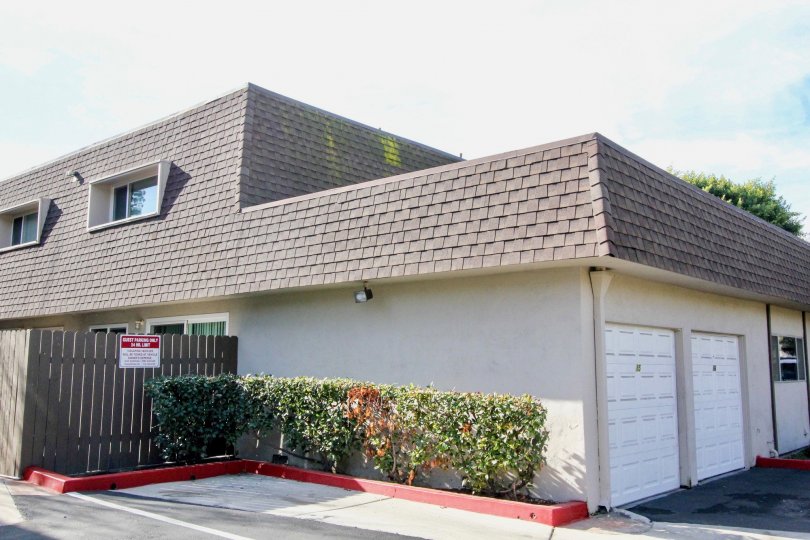 Monarch Manor Condos, Lofts & Townhomes For Sale Monarch Manor Real