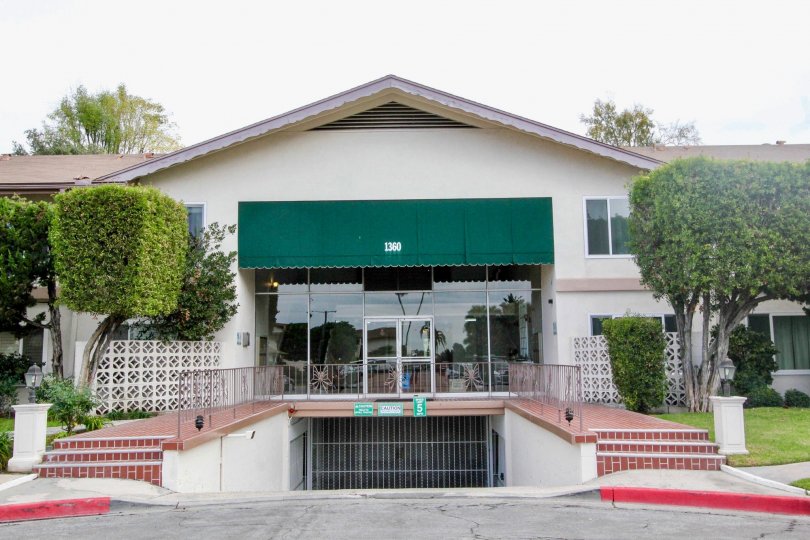 Shadow Lane Condos, Lofts & Townhomes For Sale Shadow Lane Real